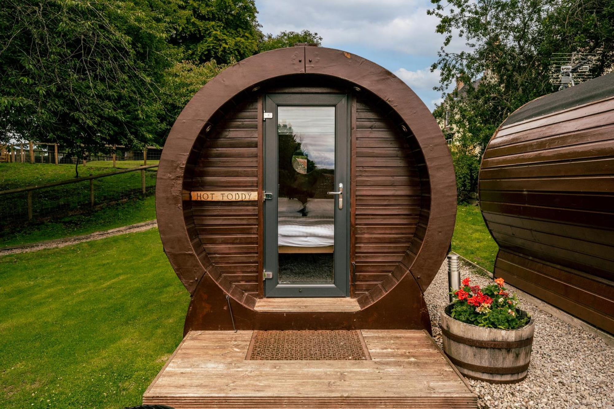 Delny Glamping And Farm Animals Hotel Invergordon Exterior foto